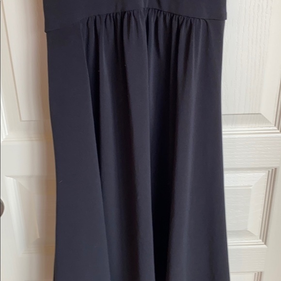 🎉HP🎉 Sleeveless Black Maternity Dress - Picture 4 of 7